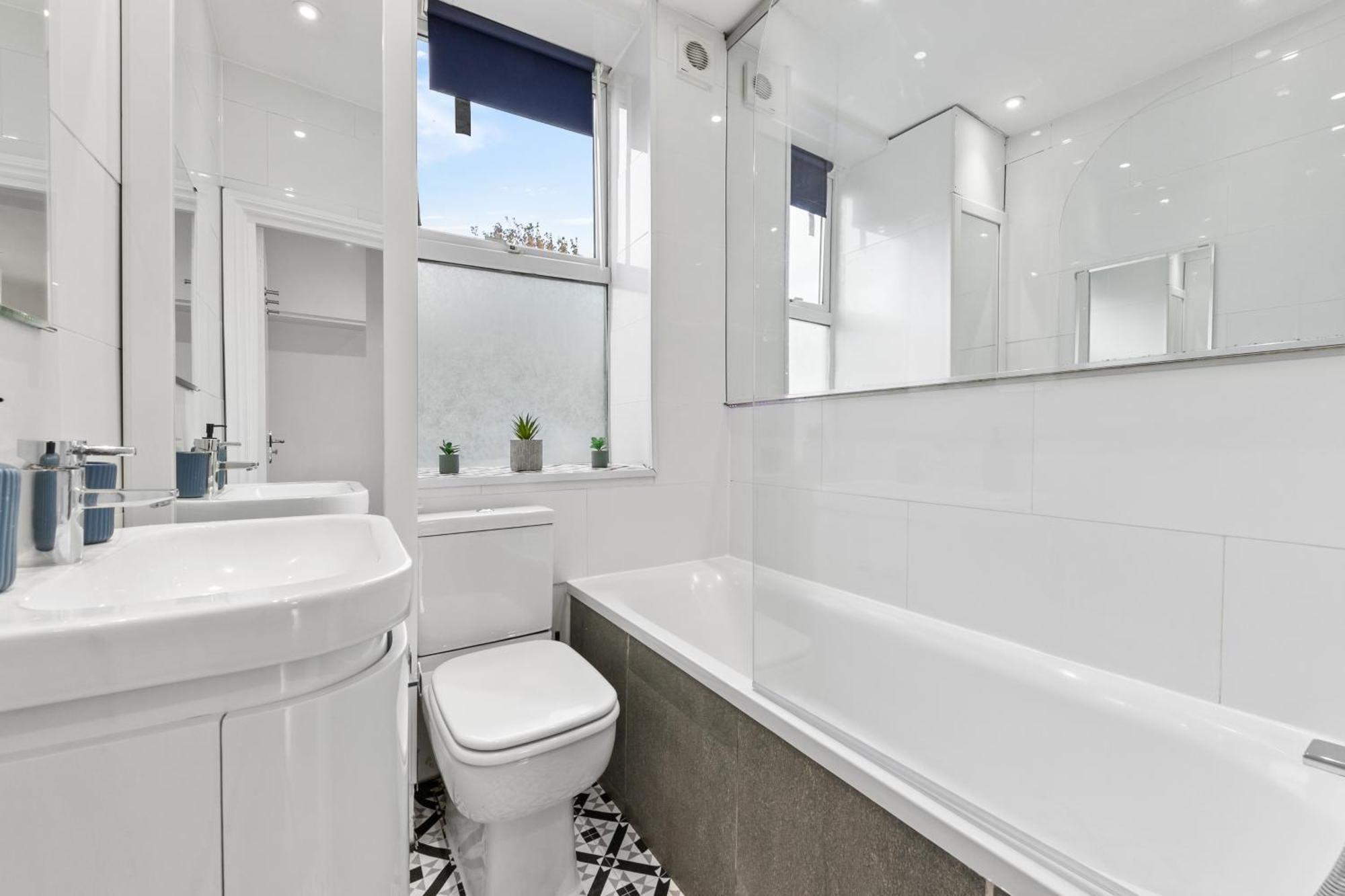 Cosy 1 & 2 Bedroom Apartments Central London Zone 1 Room photo